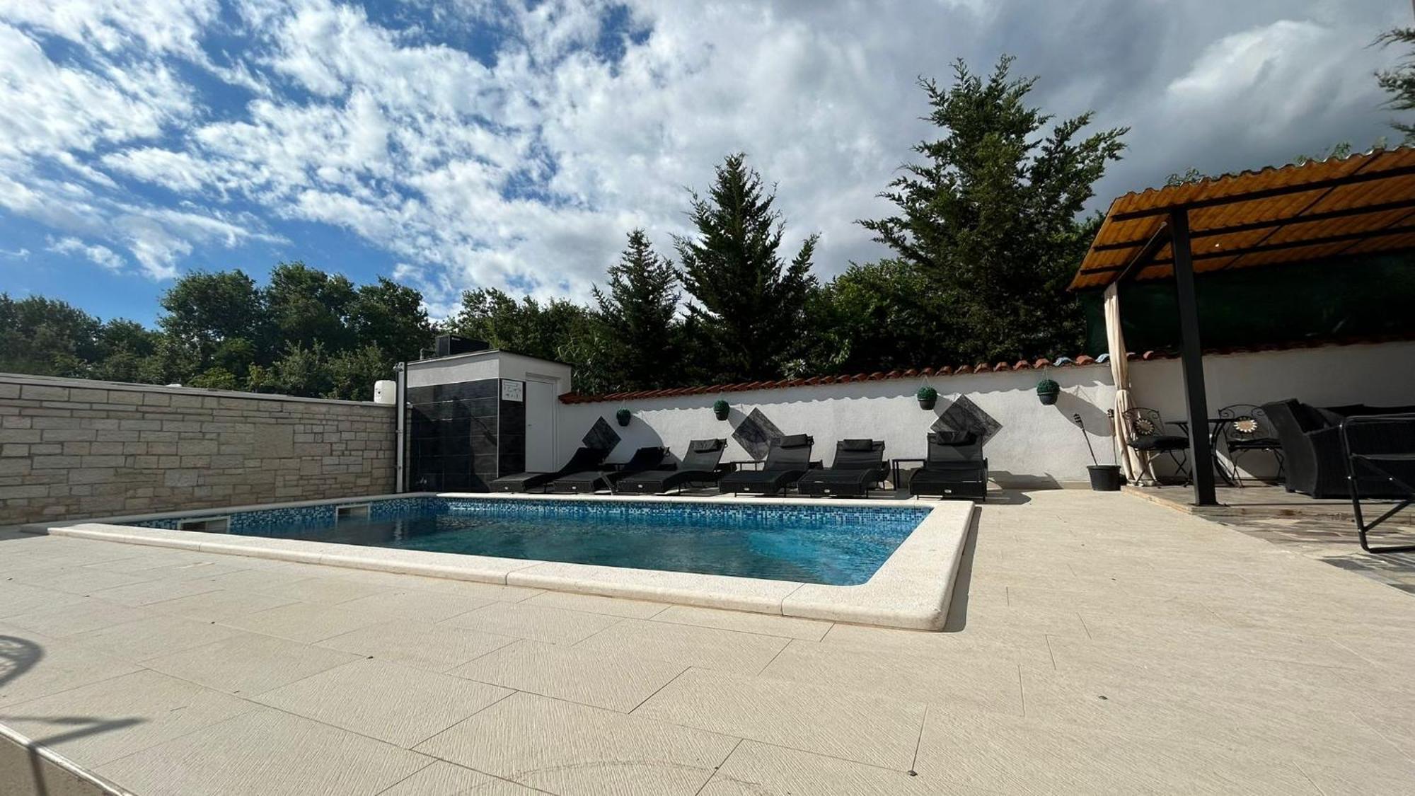 Apartmani Nada Pula Bagian luar foto